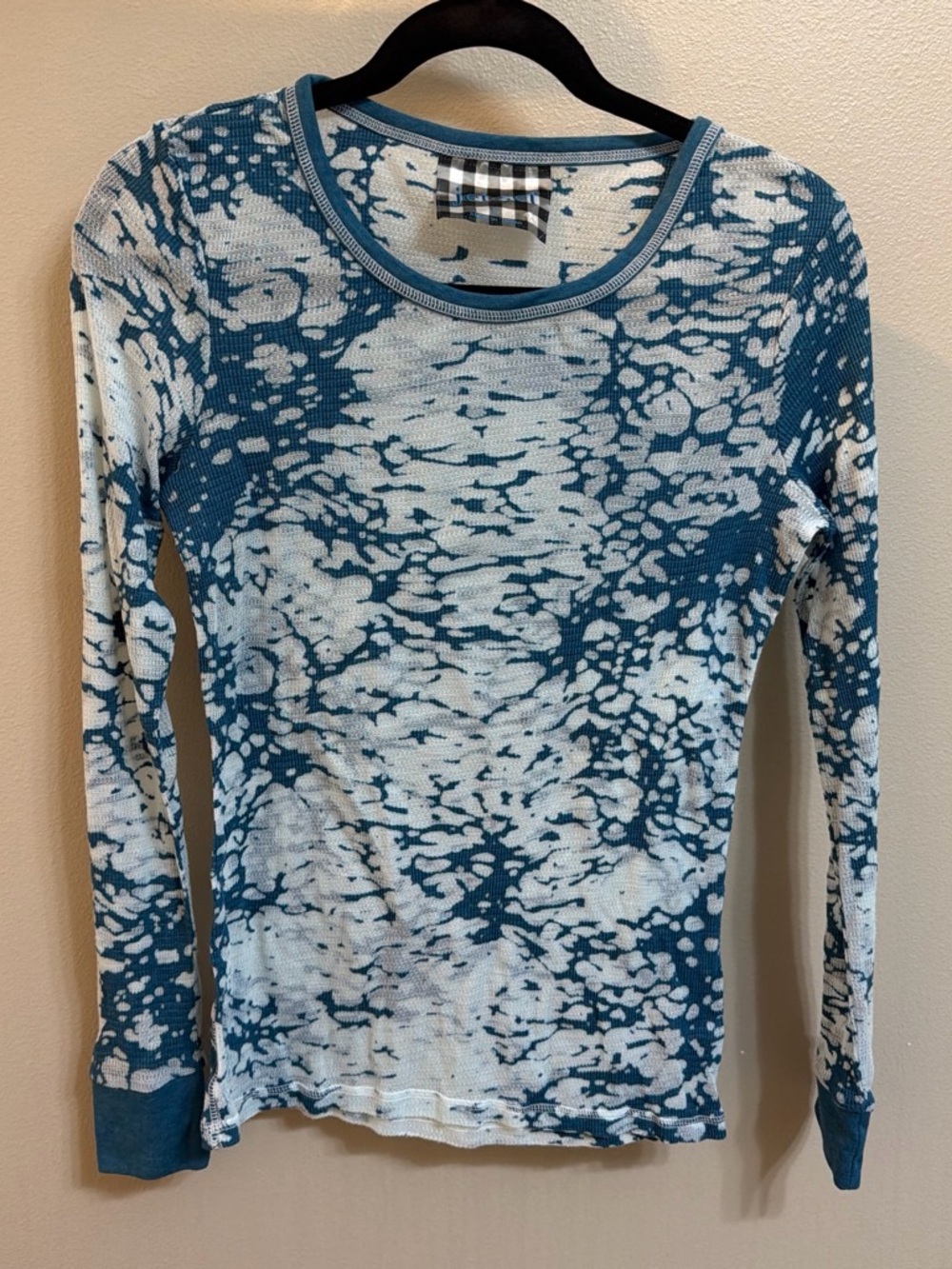 Long Sleeve Blue and White Tie-Dye Top